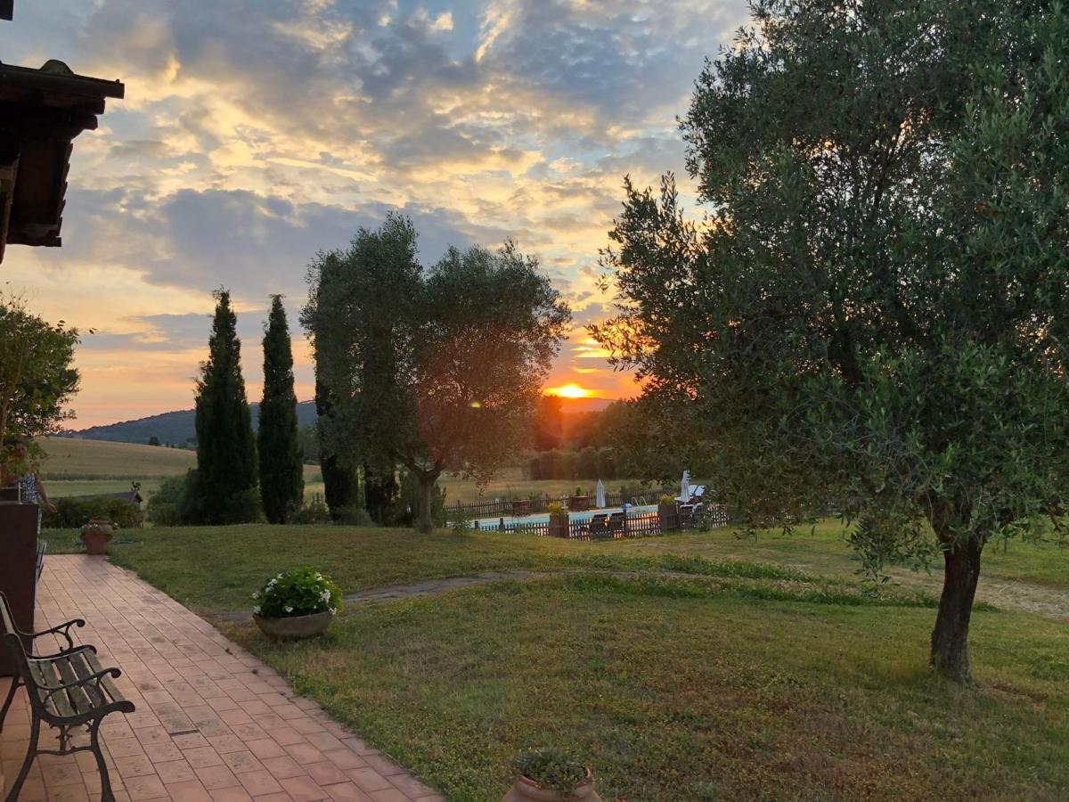 Bed And Breakfast Casale Del Sole Castellina Marittima Buitenkant foto