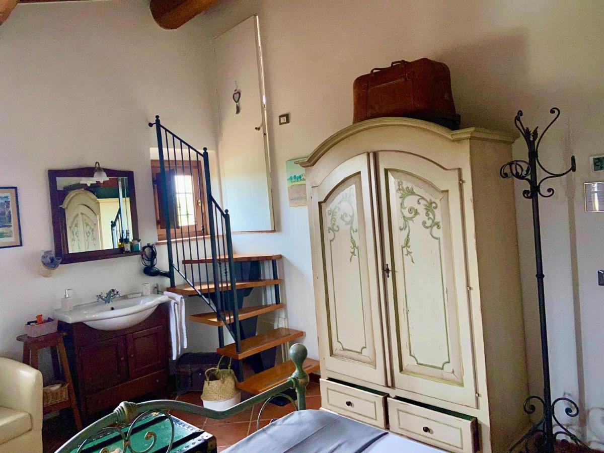 Bed And Breakfast Casale Del Sole Castellina Marittima Buitenkant foto